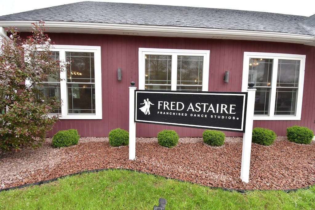 Fred Astaire Dance Studios - Long Grove | 342 Historical Ln, Long Grove, IL 60047 | Phone: (847) 634-1110