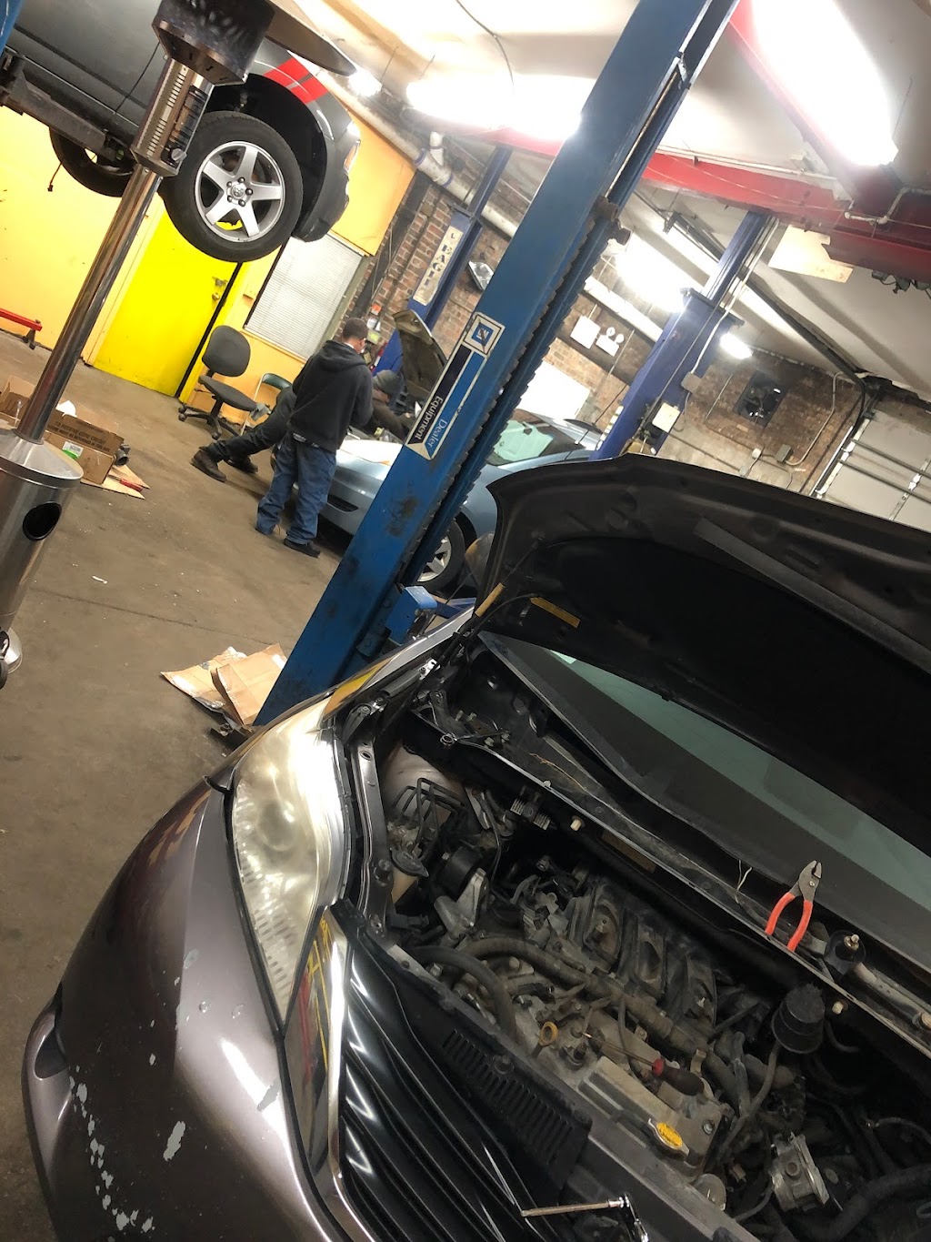 Tinos Auto Repair | 5738 W 26th St, Cicero, IL 60804 | Phone: (708) 982-3944