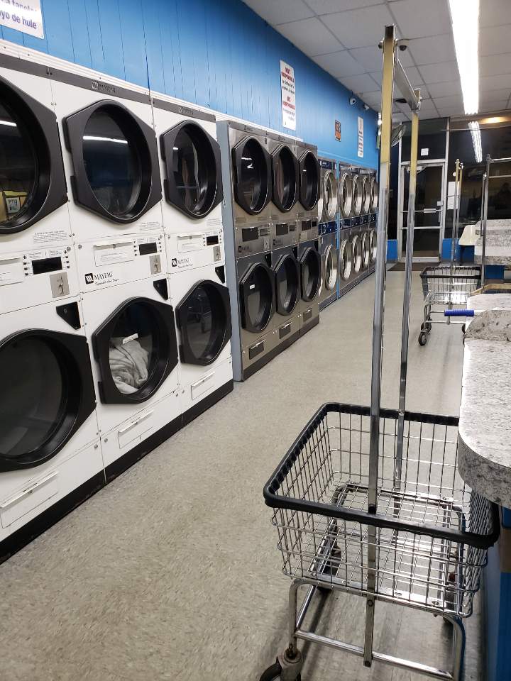 Ace Coin Laundry and Dry Cleaners | 3379 Sheridan Rd, Zion, IL 60099 | Phone: (847) 746-4645