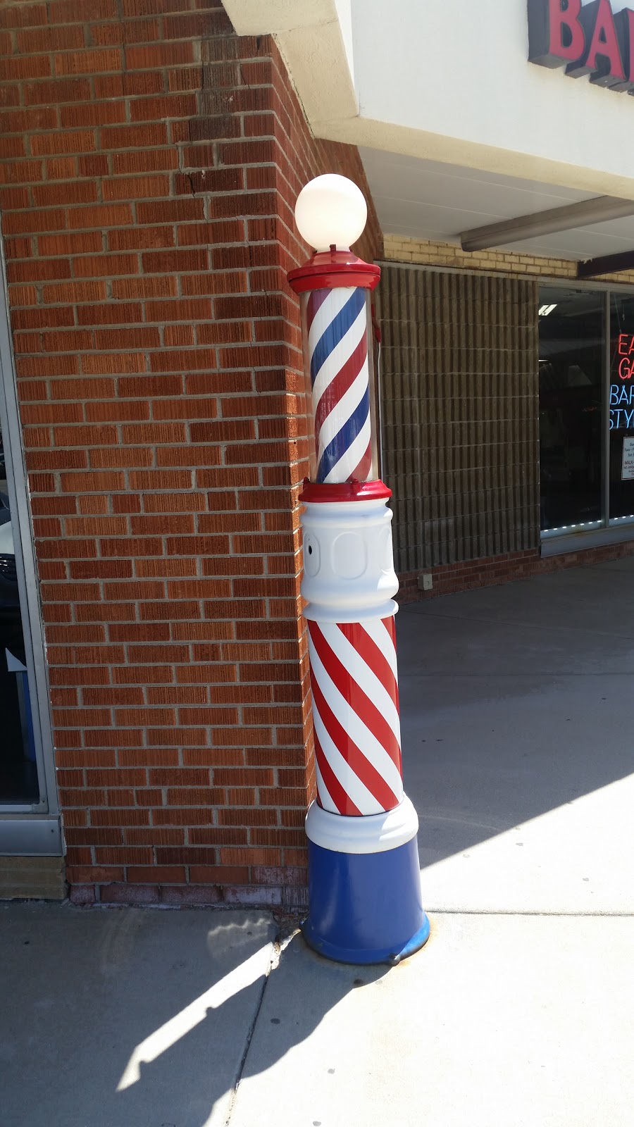 East Gate Barber Shop | 837 S Westmore-Meyers Rd Ste B26, Lombard, IL 60148 | Phone: (630) 629-1488