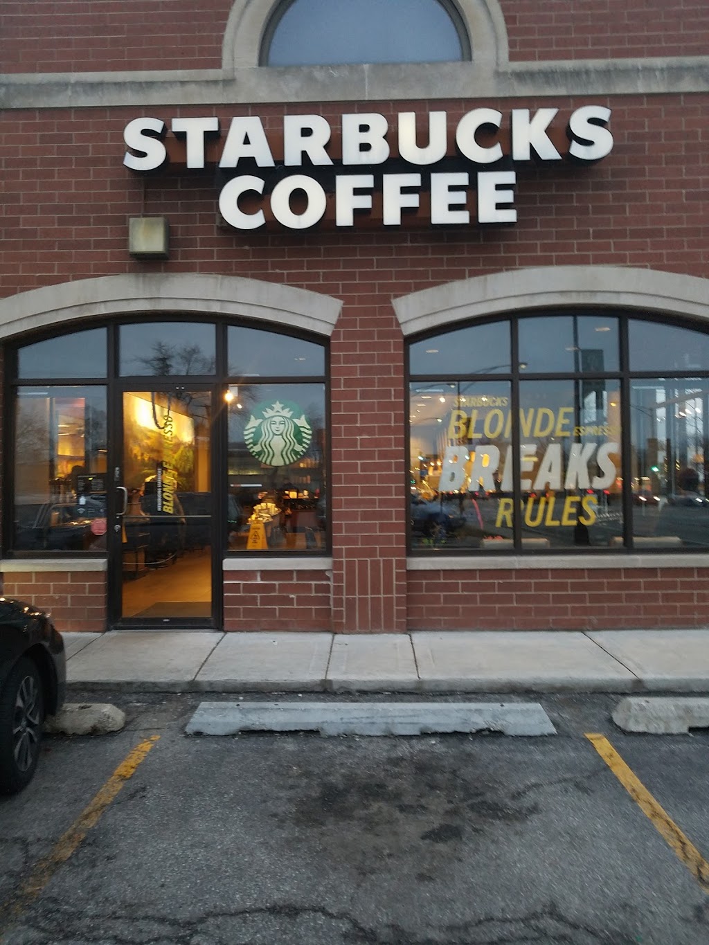 Starbucks | 4159 W Peterson Ave, Chicago, IL 60646 | Phone: (773) 205-7440