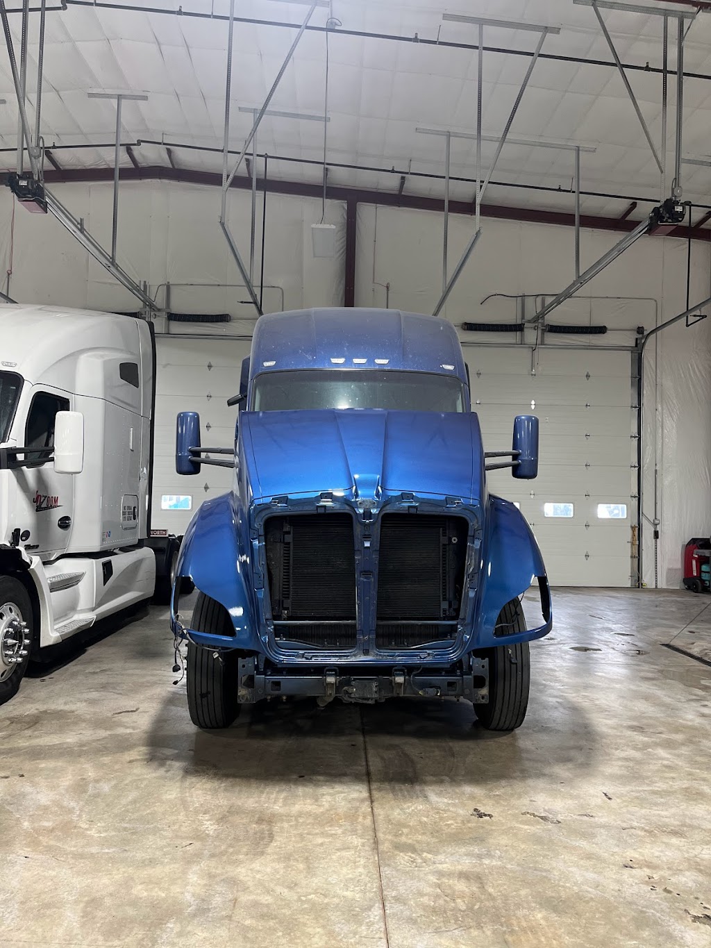 TRX Truck and Trailer Repair | 692 W Mondamin St, Minooka, IL 60447 | Phone: (331) 233-3838