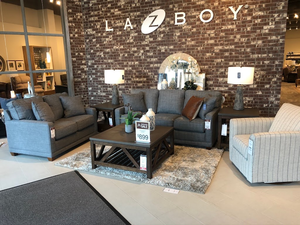 La-Z-Boy Home Furnishings & Décor | 20393 N Rand Rd Suite 126, Kildeer, IL 60074 | Phone: (847) 796-7081