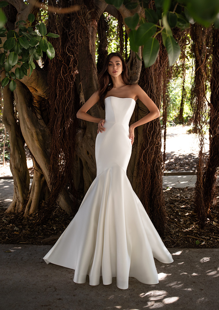 Dantela Bridal Couture | 4370 W Touhy Ave, Lincolnwood, IL 60712 | Phone: (847) 983-8616
