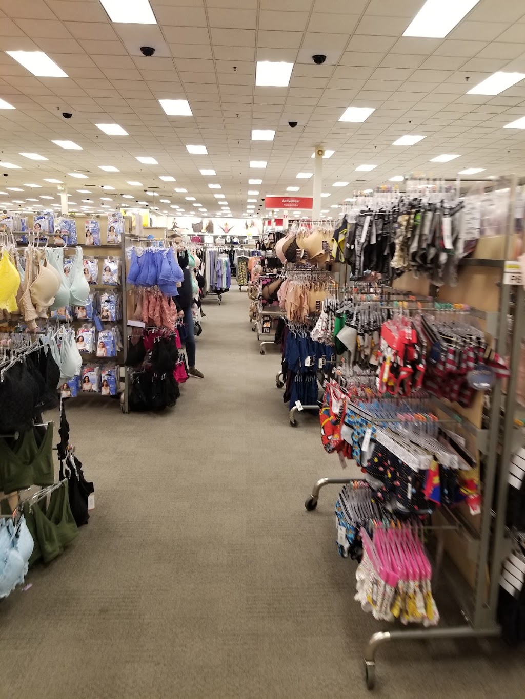 Target | 7100 S Cicero Ave, Chicago, IL 60629 | Phone: (708) 563-9050