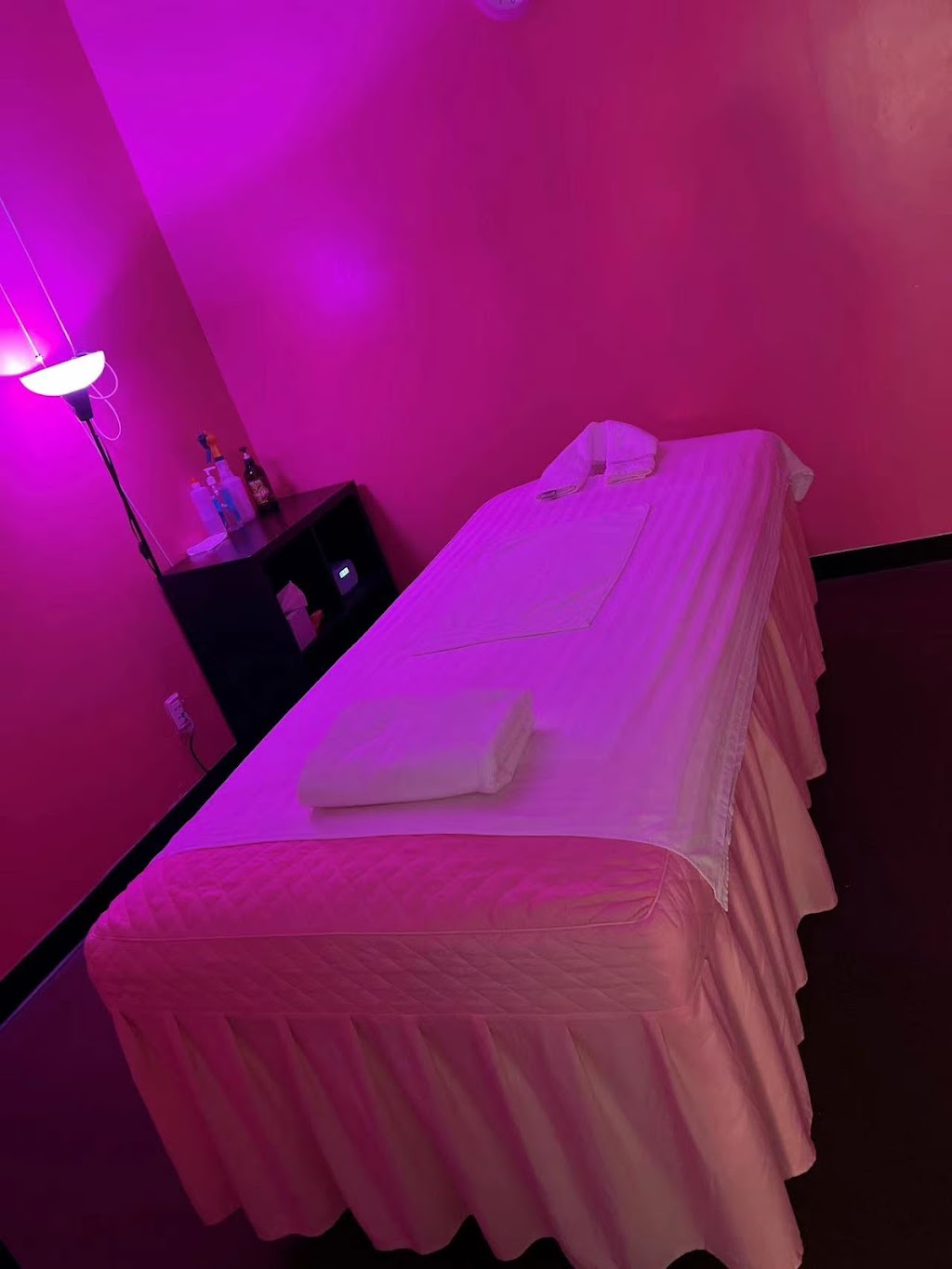 k spa massage | 1201 S Main St, Algonquin, IL 60102 | Phone: (224) 253-9411