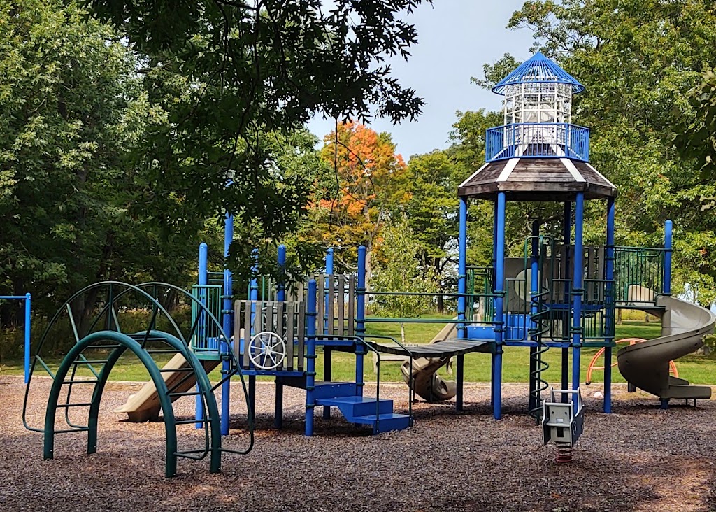 Rosewood Park | 45 Roger Williams Ave, Highland Park, IL 60035 | Phone: (847) 579-4142