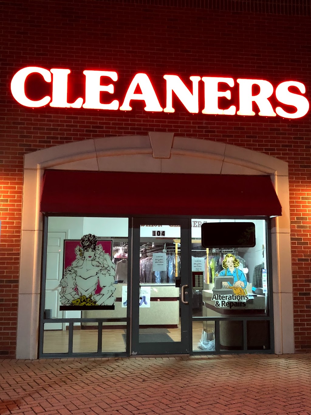 BZee Cleaners | 850 Tower Dr Ste 104, Lake Villa, IL 60046 | Phone: (847) 838-5780