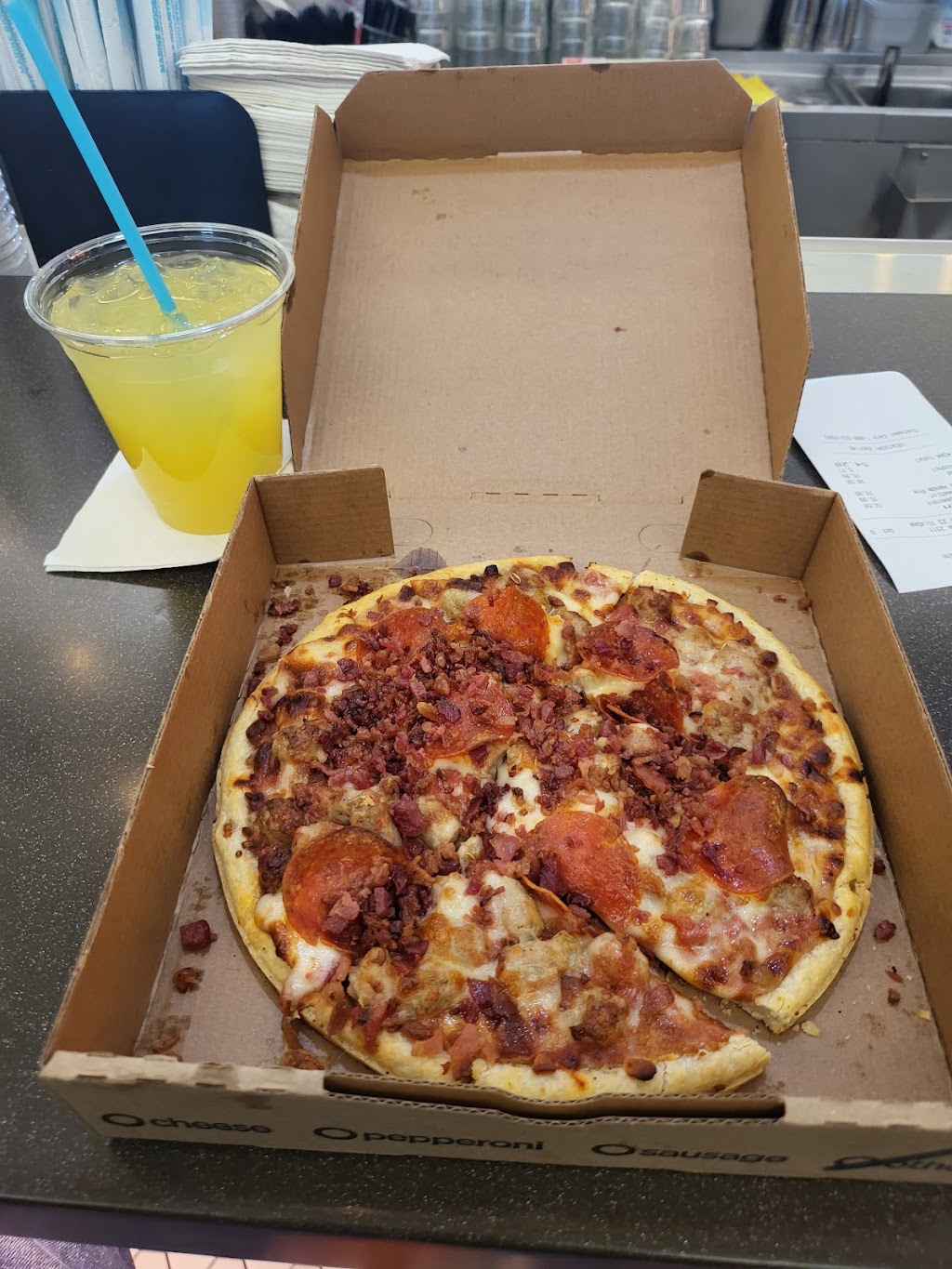 Home Run Inn Pizza | B Concourse, Gate B17, Midway International Airport Terminal, 5700 S Cicero Ave, Chicago, IL 60629 | Phone: (872) 240-7730