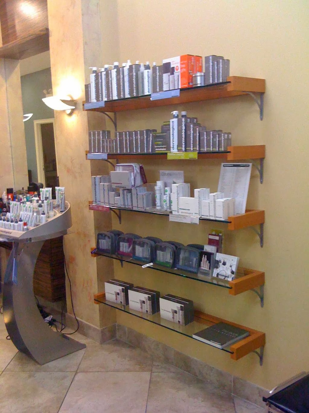 INSTYLE HAIR STUDIO & DAY SPA | 5136 W Irving Park Rd, Chicago, IL 60641 | Phone: (773) 282-5323
