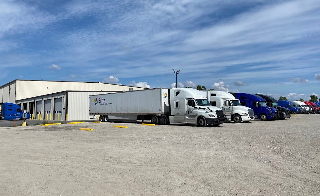 Secured Truck and Trailer Parking | 5000 S Homan Ave, Chicago, IL 60632 | Phone: (708) 393-4842