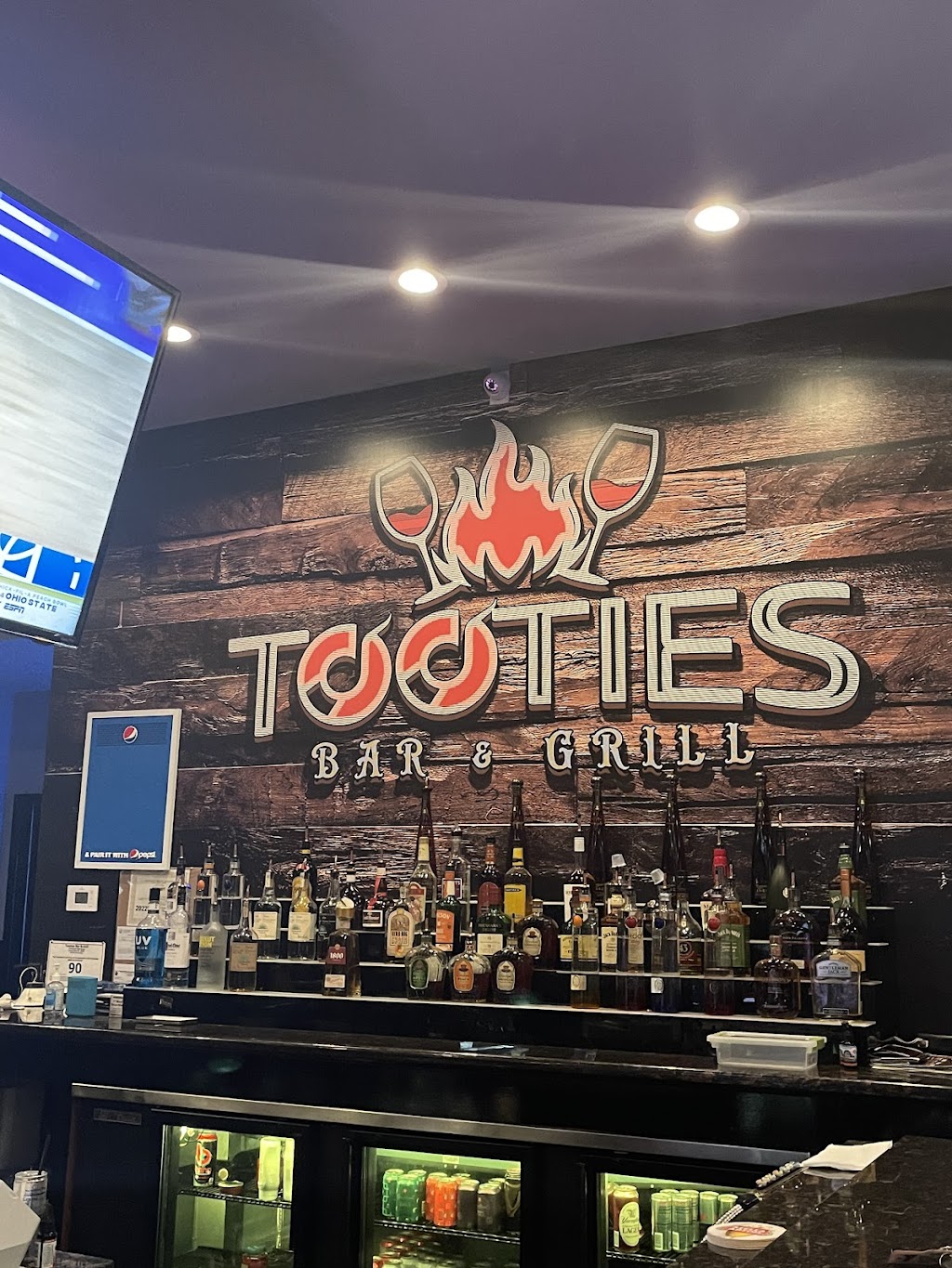 Tooties Place | 8905 Cermak Rd, North Riverside, IL 60546 | Phone: (708) 442-0089