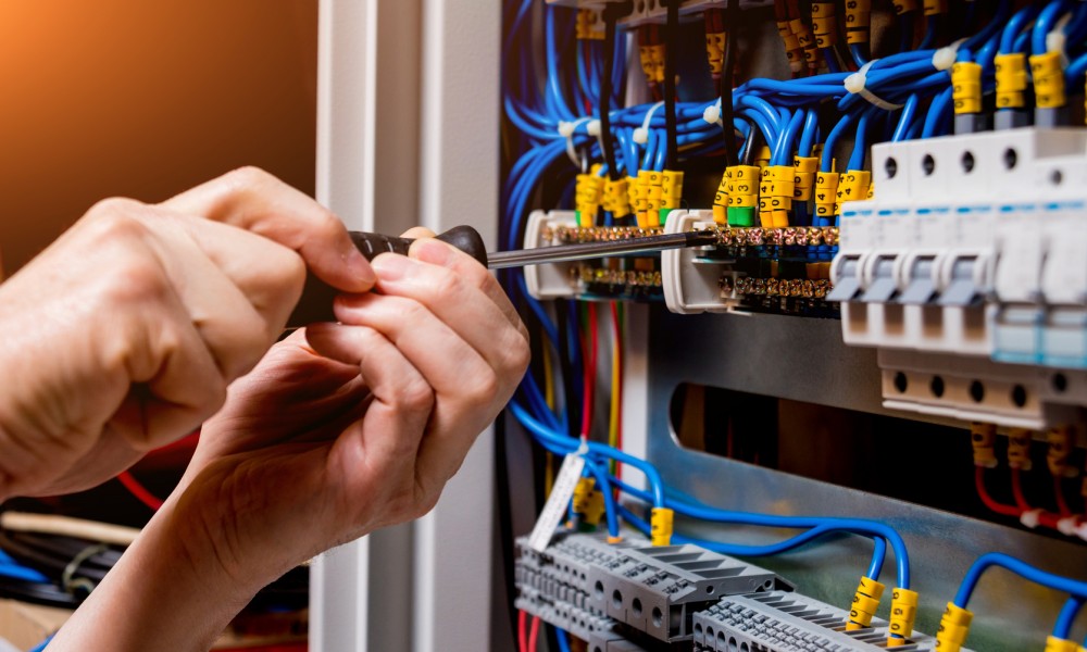 Glenview Electrician & Electrical Contractors | 9909 Hunter Rd, Glenview, IL 60025 | Phone: (224) 435-0334