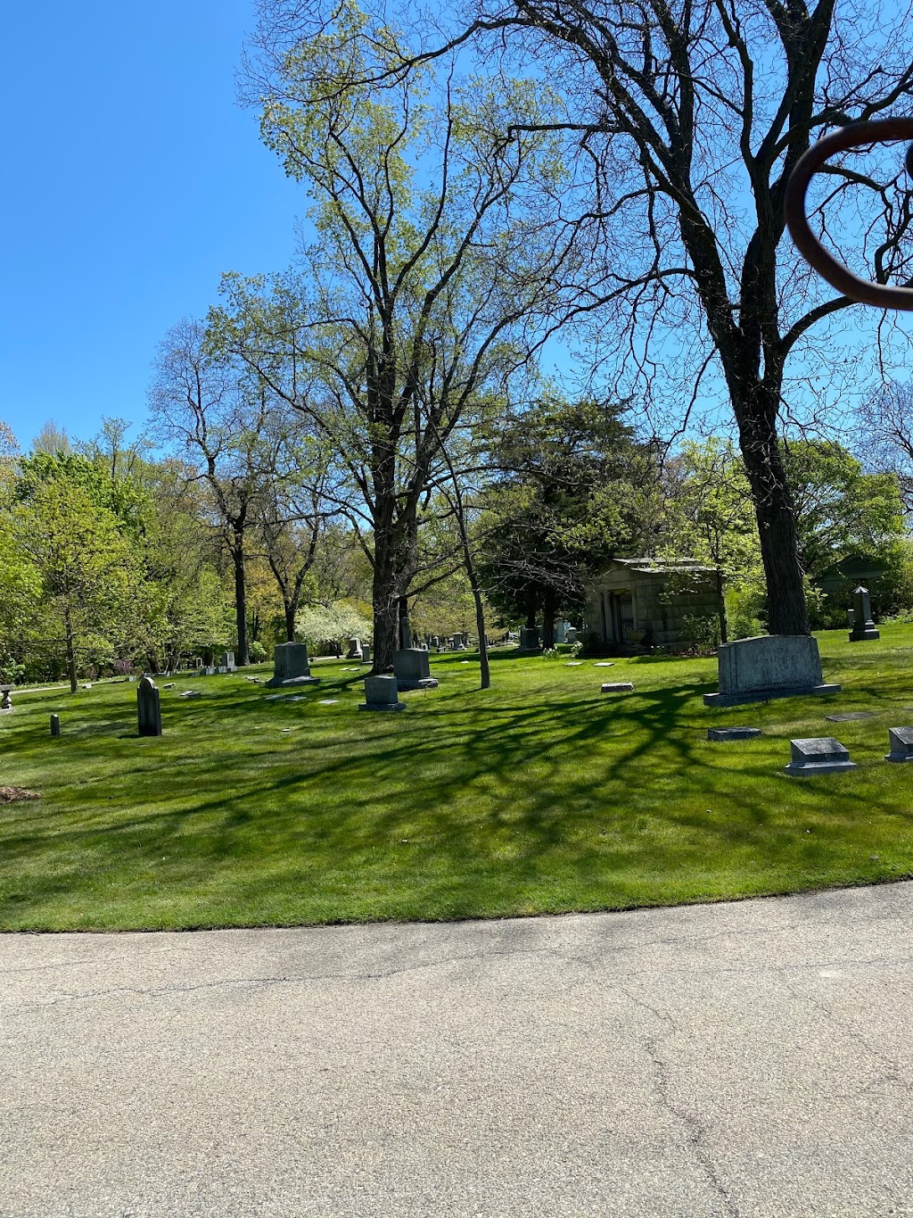 Lake Forest Cemetery | 1525 Lake Rd, Lake Forest, IL 60045 | Phone: (847) 615-4341