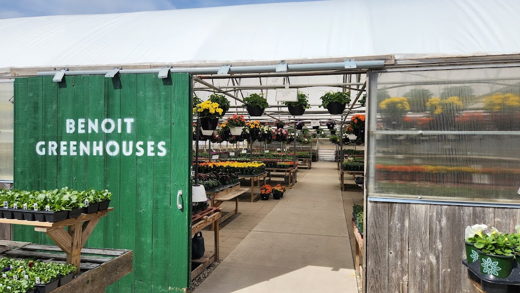 Benoit Greenhouses | 568 N 2750E Road, Kankakee, IL 60901 | Phone: (815) 939-1992