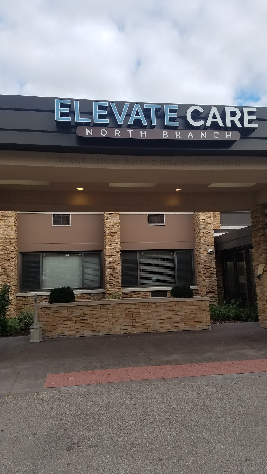 Elevate Care North Branch | 6840 W Touhy Ave, Niles, IL 60714 | Phone: (847) 647-6400