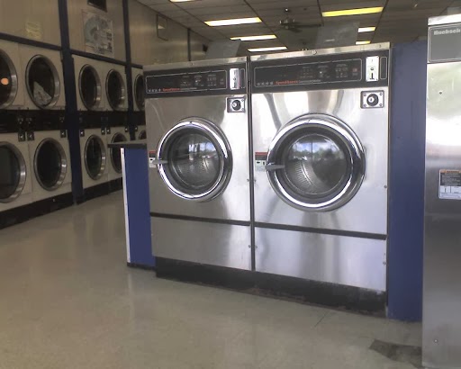 Hanover Quick Wash Laundromat / Lavandería | 6736 Barrington Rd, Hanover Park, IL 60133 | Phone: (630) 213-7179