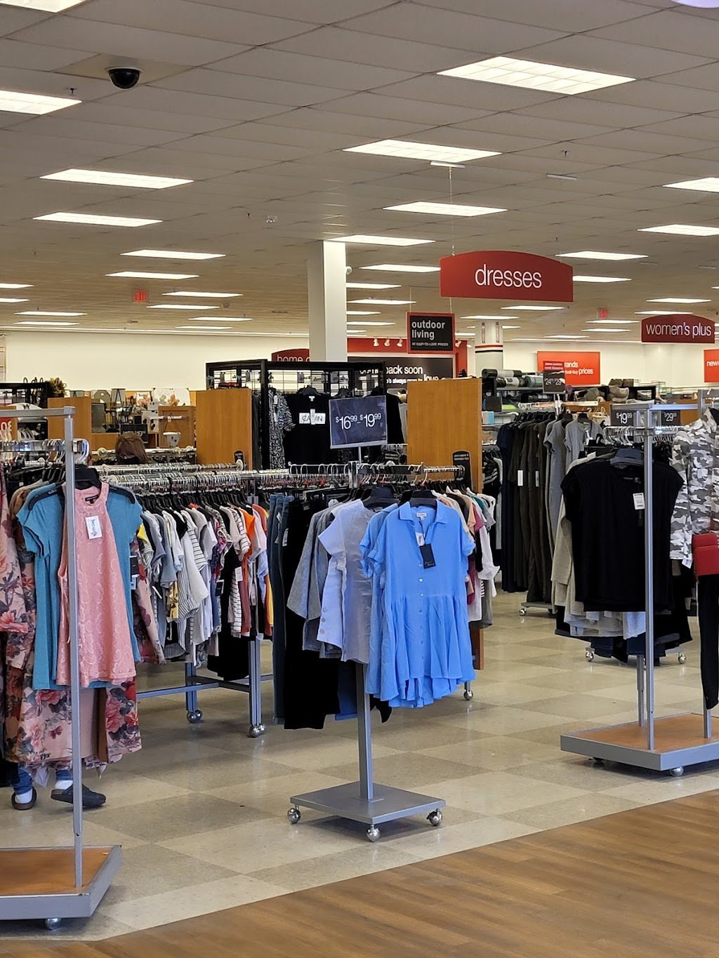 T.J. Maxx | 3400 Shoppers Dr, McHenry, IL 60050 | Phone: (815) 363-4119