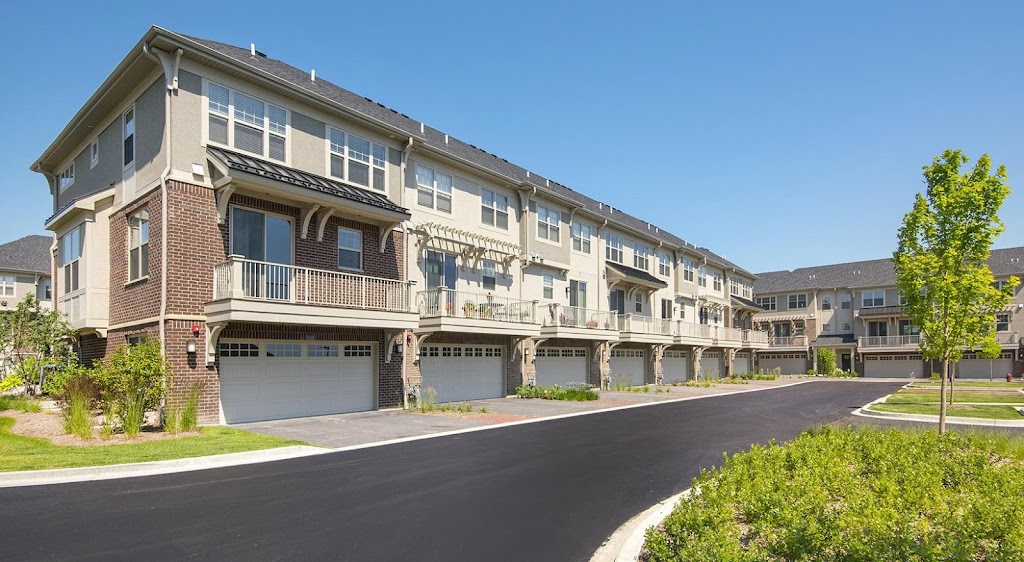 Deer Park Crossing Apartments and Townhomes | 21595 W Field Ct, Deer Park, IL 60010 | Phone: (847) 925-7002
