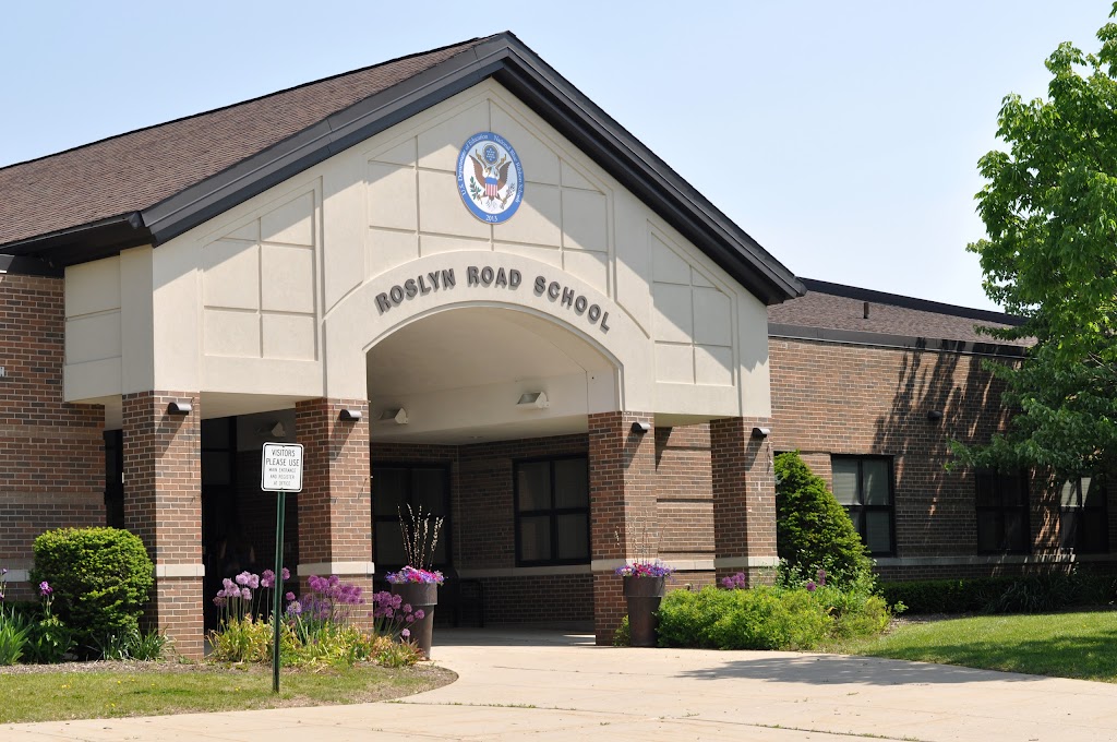 Roslyn Road Elementary School | 224 W Roslyn Rd, Barrington, IL 60010 | Phone: (847) 381-4148