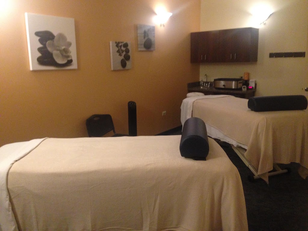 Hand and Stone Massage and Facial Spa | 2531 75th St, Naperville, IL 60540 | Phone: (630) 687-9722