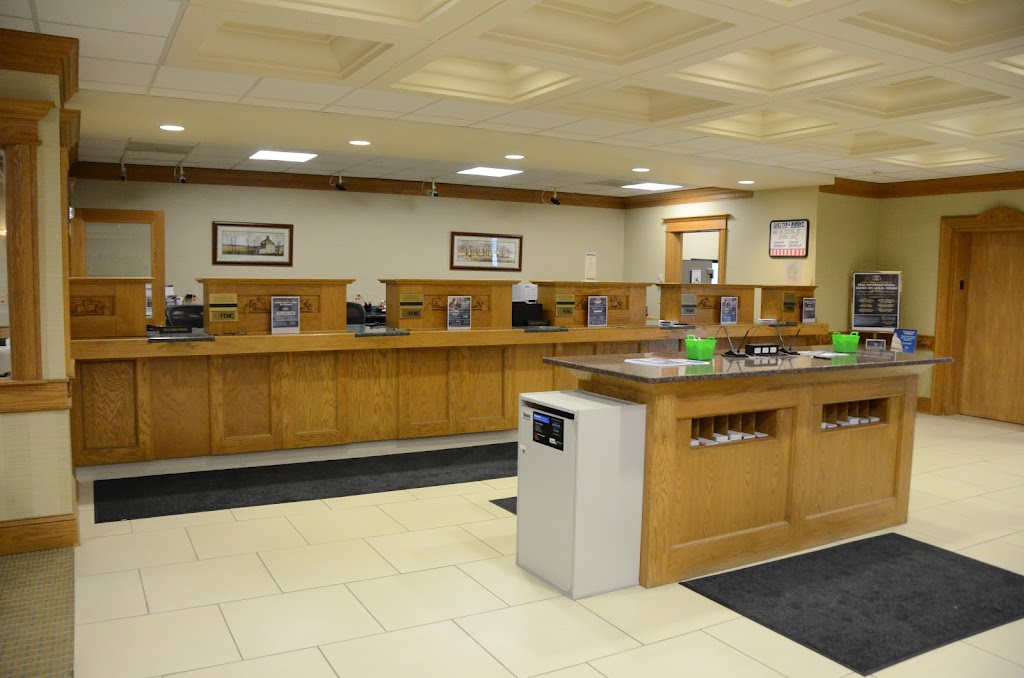 State Bank of The Lakes | 1906 Holian Dr, Spring Grove, IL 60081 | Phone: (815) 675-3700