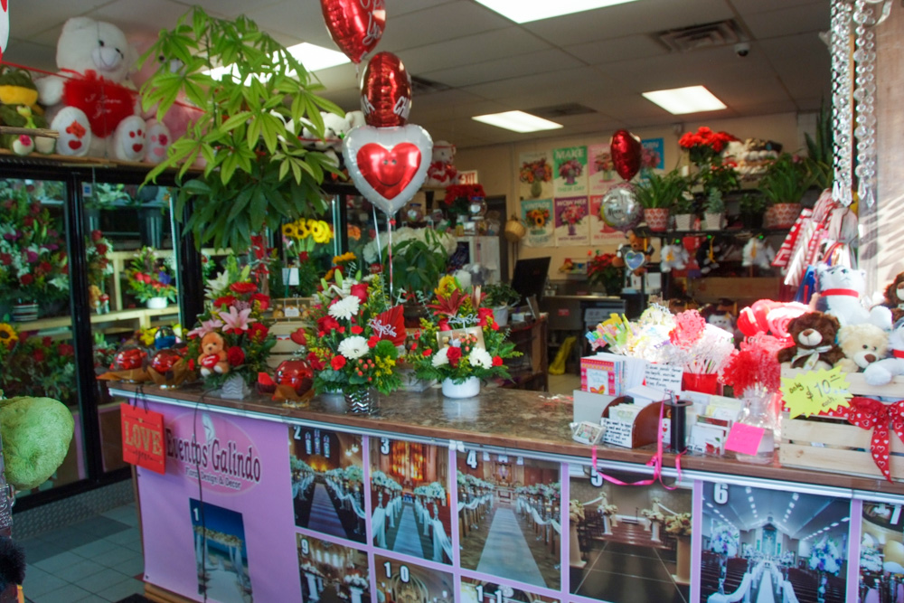 Galindo Flower Shop & Events | 6643 S Cicero Ave, Chicago, IL 60638 | Phone: (773) 498-3368