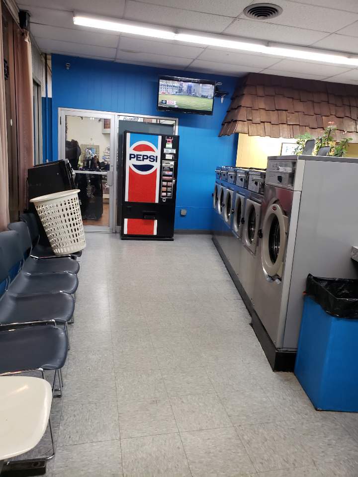 Ace Coin Laundry and Dry Cleaners | 3379 Sheridan Rd, Zion, IL 60099 | Phone: (847) 746-4645